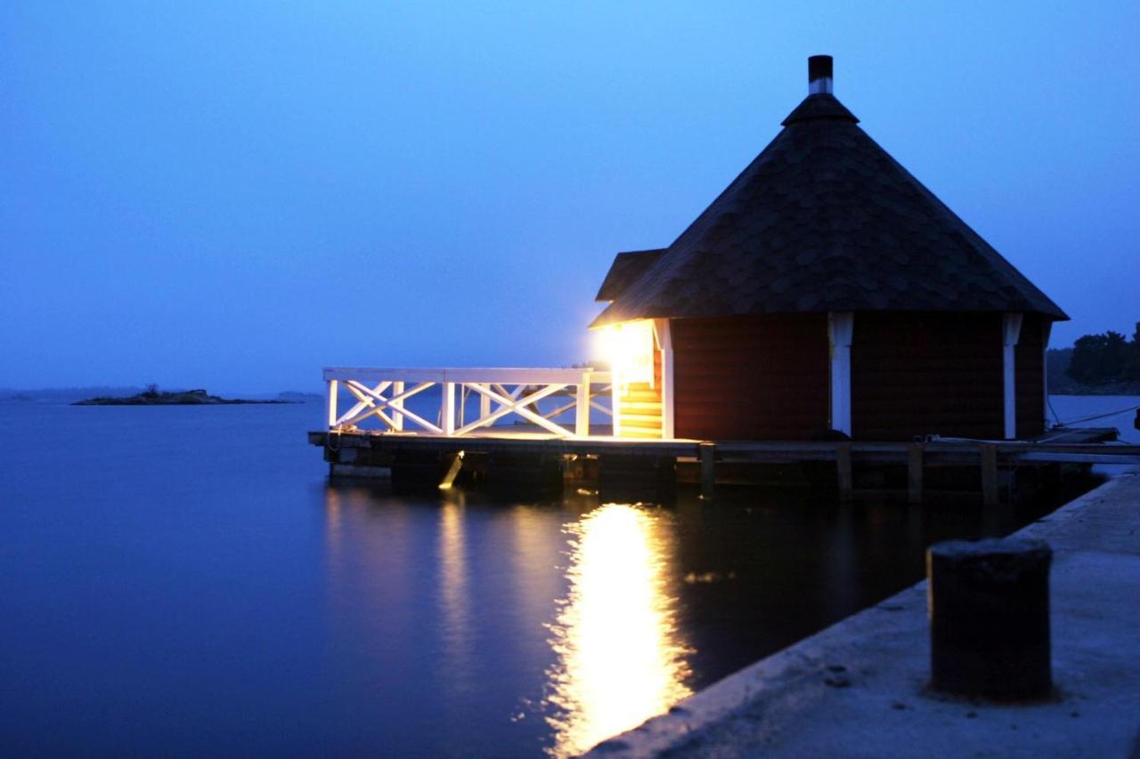 Skaergardsbyn Hotell Sankt Anna Esterno foto